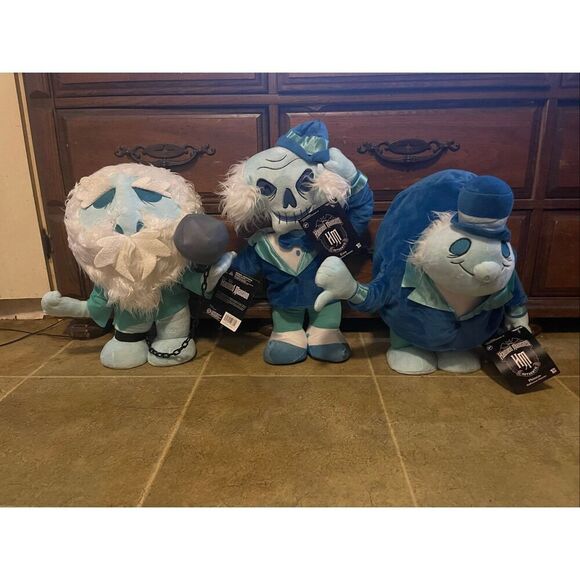3 Disney Haunted Mansion Hitchhiking Ghosts Plush Figures Gus Ezra Phineas Door - Picture 1 of 10